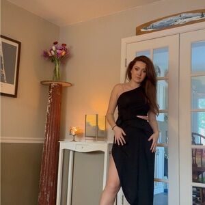 Women’s One-Shoulder Black Cutout Dress